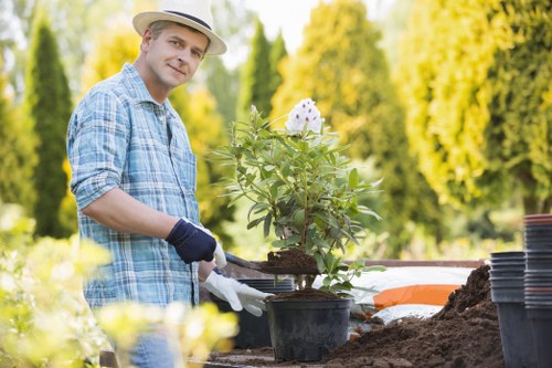 Formal handling of a gardening service complaint